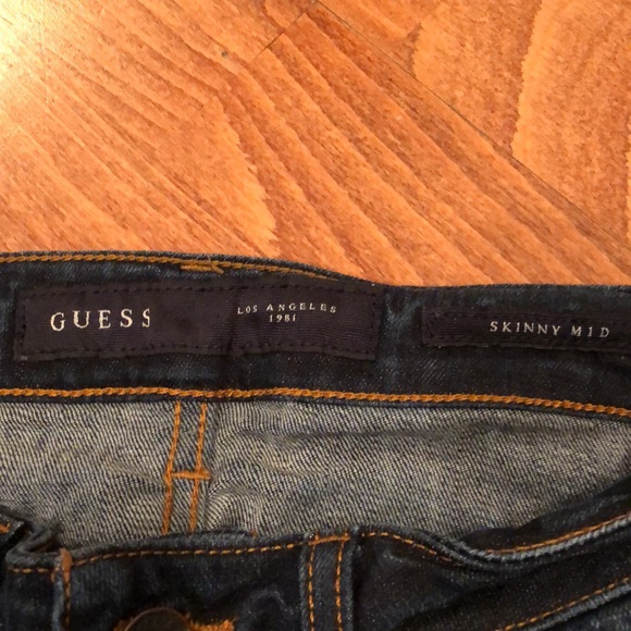Guess Jean - Picture 3 of 7